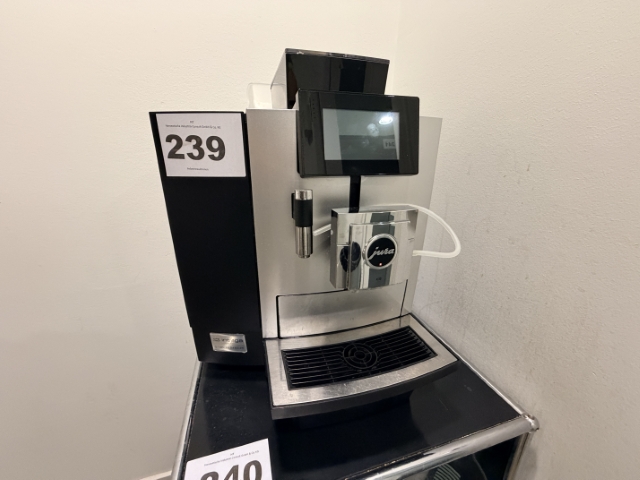Kaffeevollautomat Jura X10